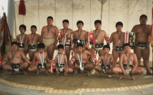 炎鵬,中学
