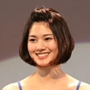 新井貴子