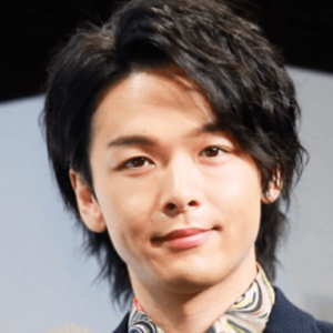 中村倫也