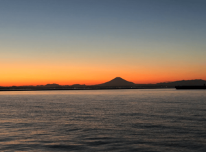 富津海水浴場の海岸線の絶景（富士山）