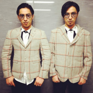 双子モデルの「SuperTwins」